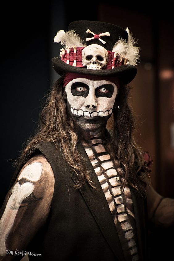 Voodoo Doll Costume For Halloween Pirate Look